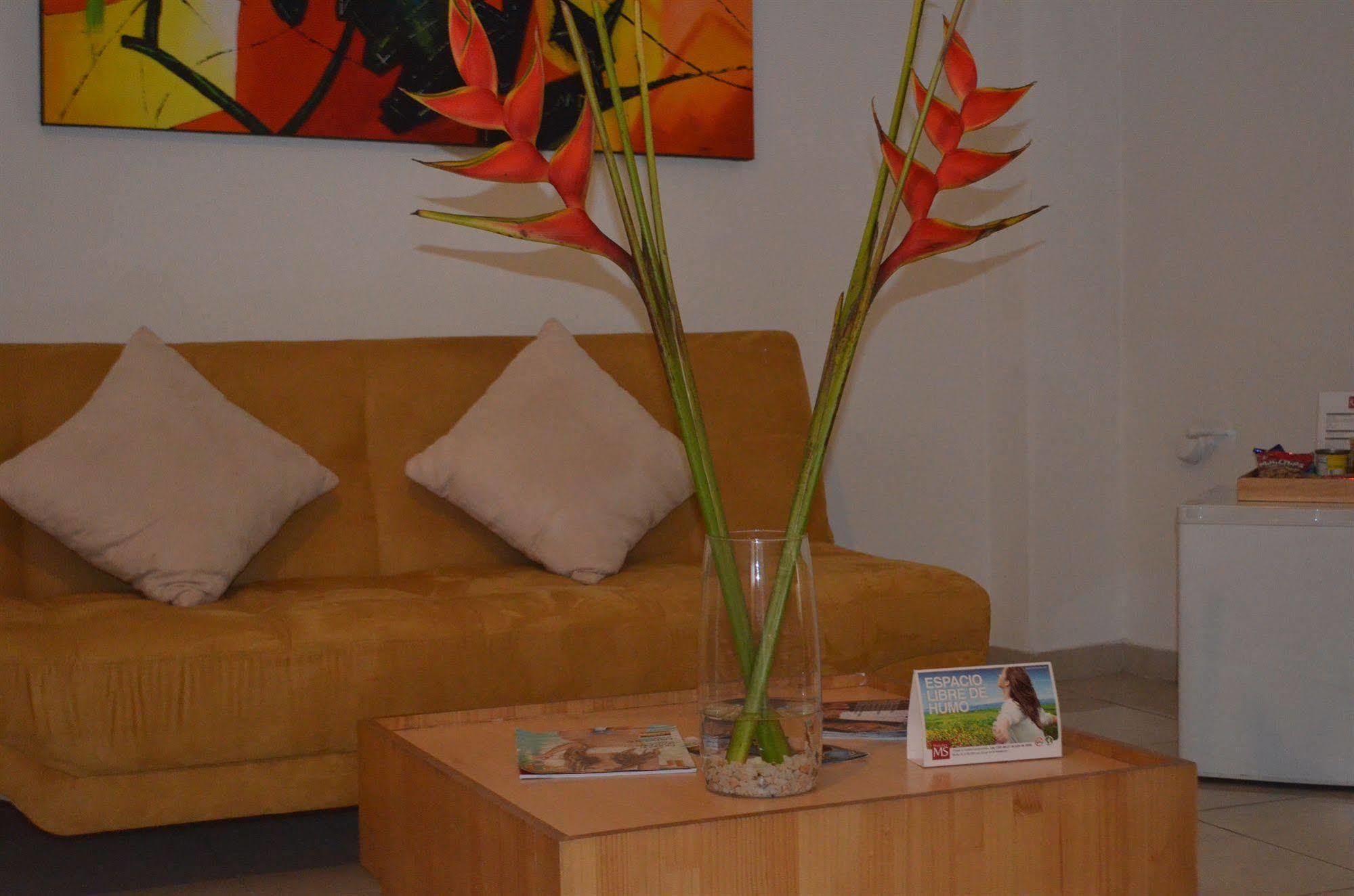 Basic Hotel Centenario By Hoteles Ms Cali Εξωτερικό φωτογραφία